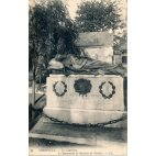 Abbeville - Le Cimetière - Le Monument de Boucher de Perthes