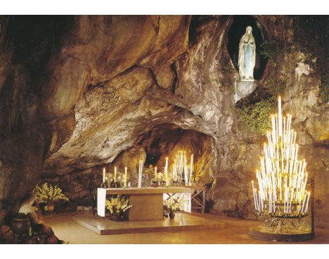 Lourdes - La Grotte Miraculeuse